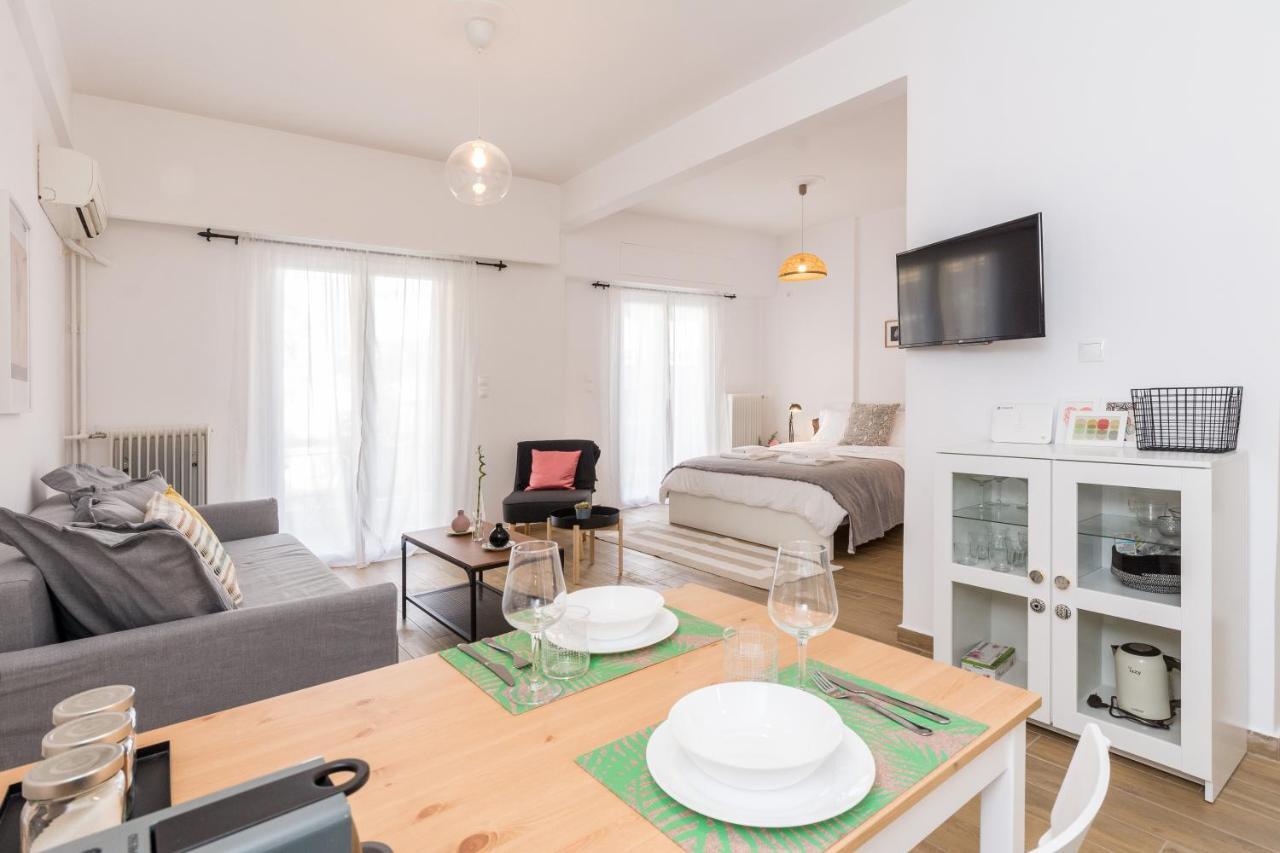 Wide Comfy Studio Apartment Centrally Located In Thissio Athen Eksteriør billede